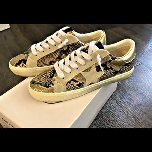 NEW Steve Madden Sneakers